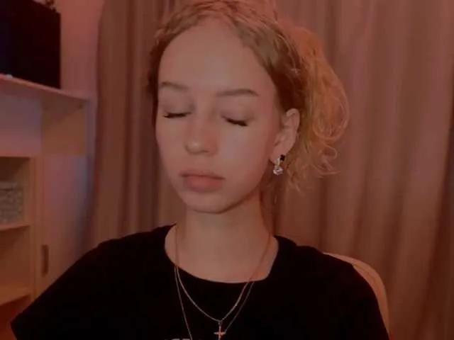 BongaCams SweetyWhisper is Freechat SweetyWhisper — Freechat on BongaCams