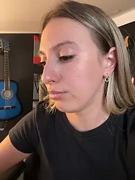 StripChat Eva_Ryen is Freechat Eva_Ryen — Lick each other's nipples+ :gift:4LT