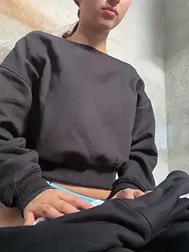 StripChat Giselle_miau is Group Giselle_miau — crawling outdoors on the terrace